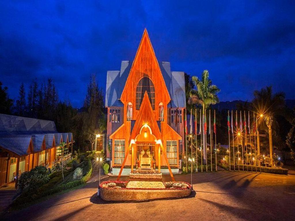 Aye Thar Yar Golf Resort Таунджи Екстериор снимка